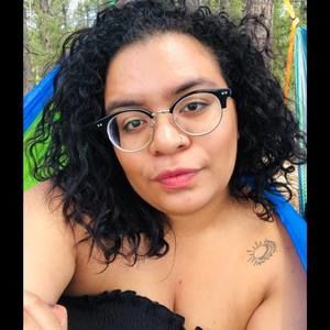 Meet your Posher, Jasmine